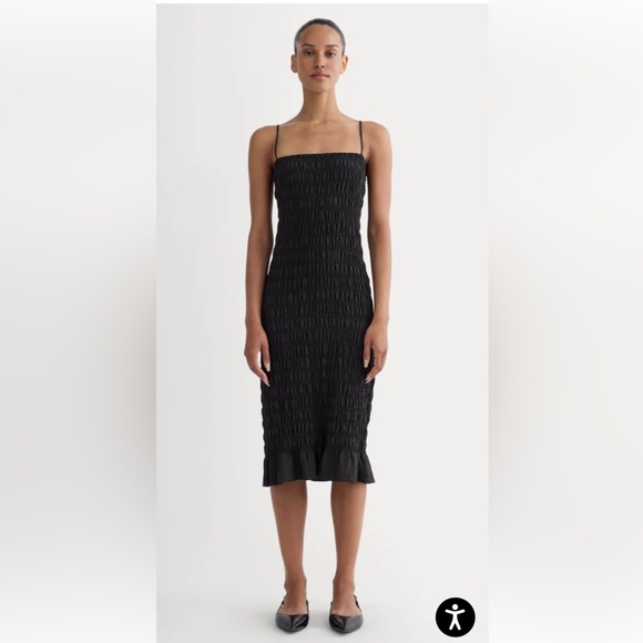 Everlane Dresses & Skirts - EVERLANE THE SMOCKED COLUMN BLACK DRESS